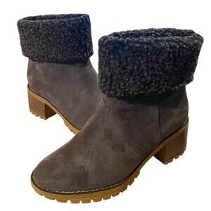 Corkys Womens Ankle Boots  9 Gray Faux Suede Block Heel Sherpa Cuff Pull On